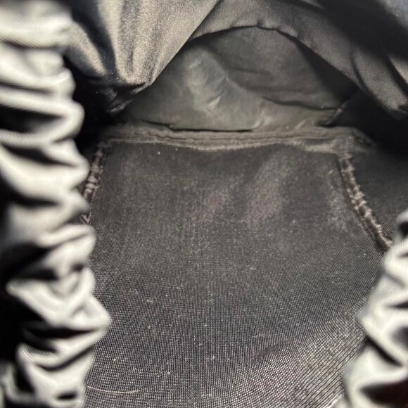 Lululemon Black Drawstring Backpack Gym Sack Lightweight Nylon Bag with Zip Pock - Picture 4 of 6